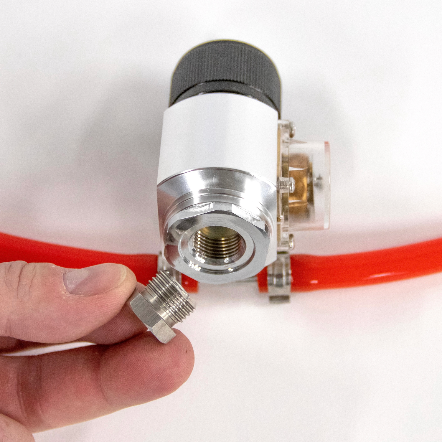 Cleaning kit with 16g CO2 adapter