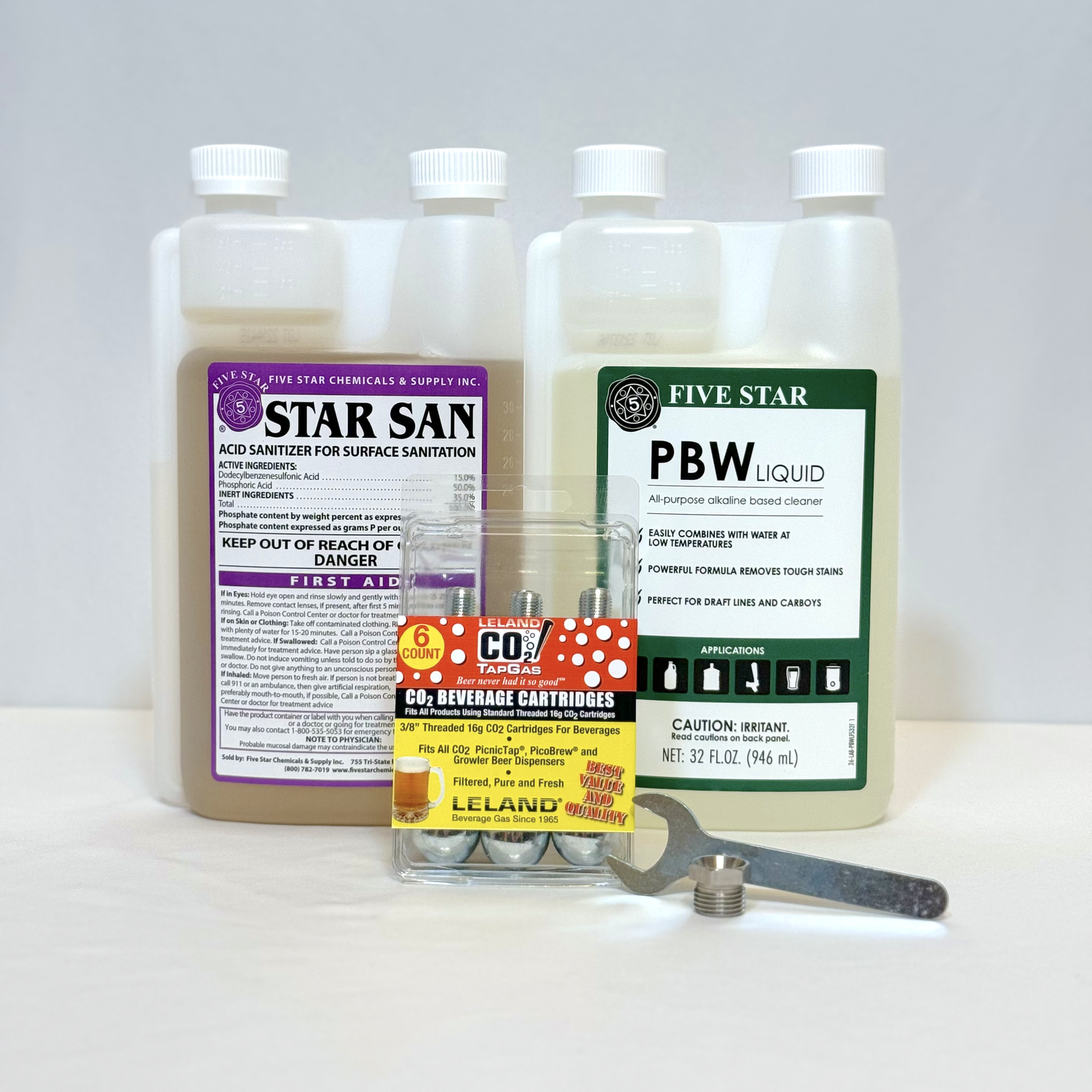 Cleaning kit with 16g CO2 adapter